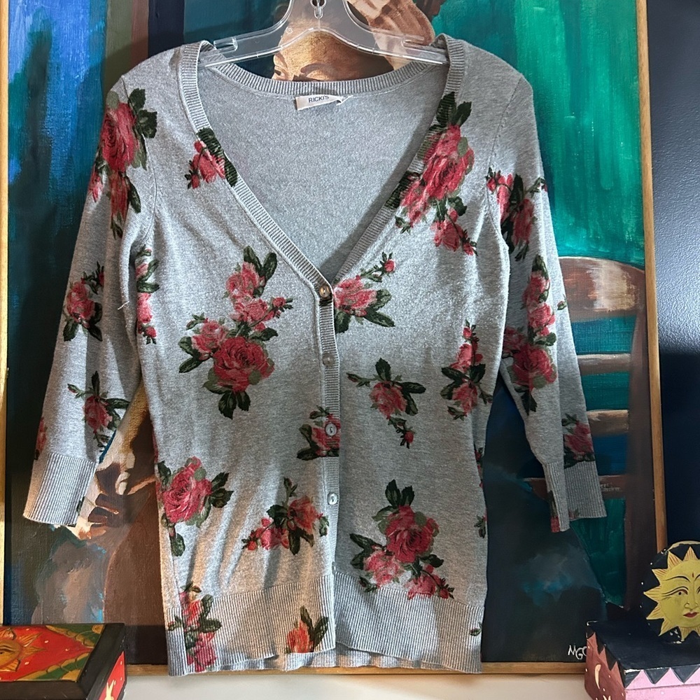 Ricki’s Gray Floral Cardigan Women’s XS Button Front Fairy Goth Preppy Sweater - Picture 4 of 12